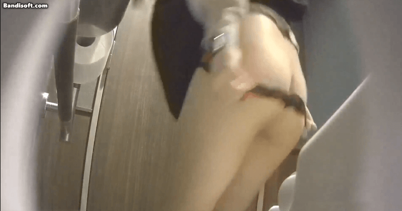 首尔商场双镜头后拍各种美女丰满臀部几个稀毛嫩逼美女