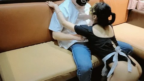 H国高质量黑丝高跟情侣「henry_sera」「sarah579」OF私拍 黑丝女仆和小鲜肉沙发性爱