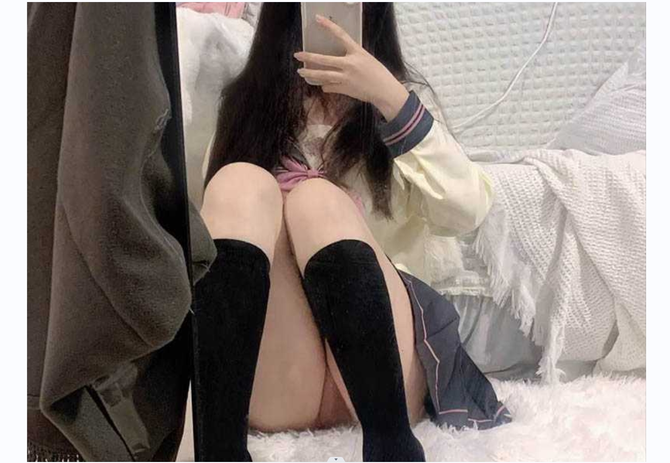 四川师范学院 李佳颖 热爱jk的白虎一线天嫩逼 被土豪包养 穿着JK让金主爸爸插穴