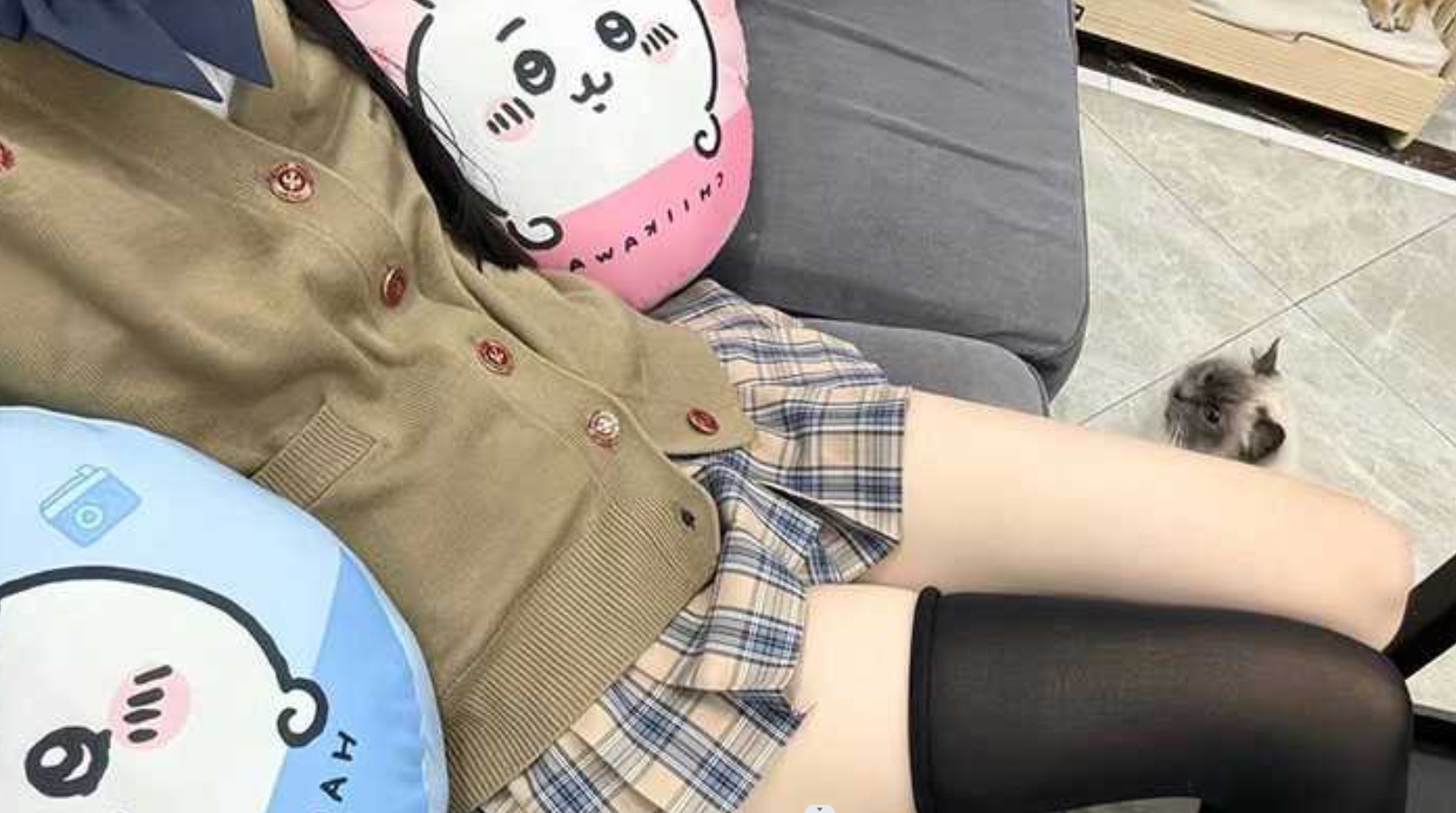 四川师范学院 李佳颖 热爱jk的白虎一线天嫩逼 被土豪包养 穿着JK让金主爸爸插穴