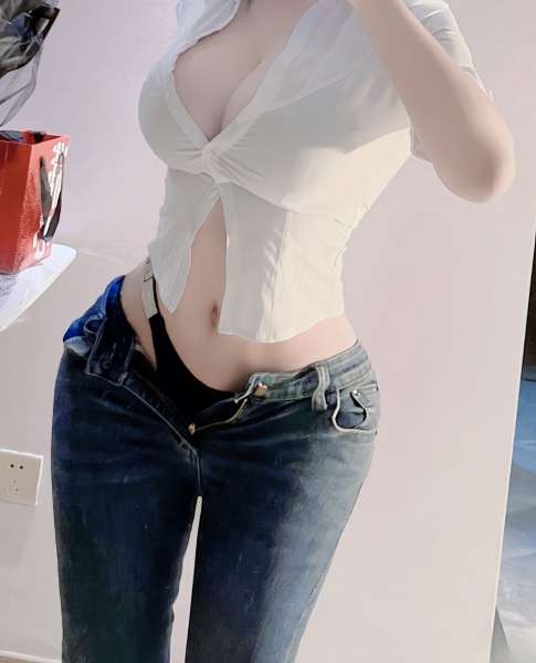 姹紫嫣红千姿百态妖娆多姿都没有我马凡舒诱人