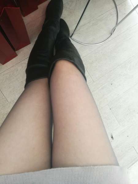 极品的美腿丝袜太让我喜欢了