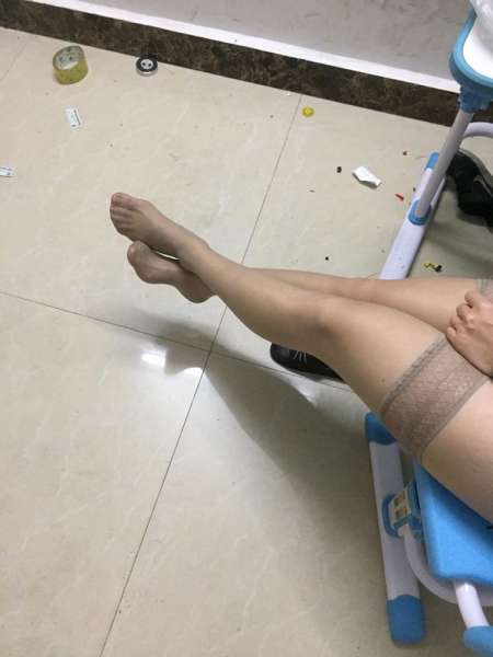 极品的美腿丝袜太让我喜欢了