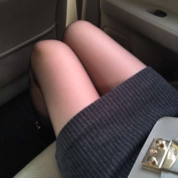 极品的美腿丝袜太让我喜欢了