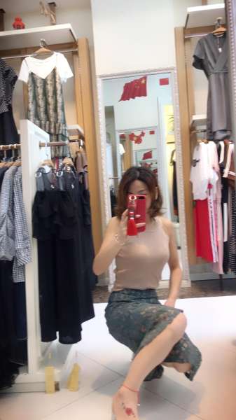 极品的美腿丝袜太让我喜欢了