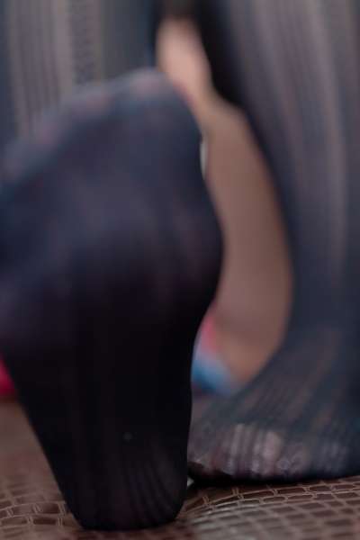 极品黑丝玉足的诱惑