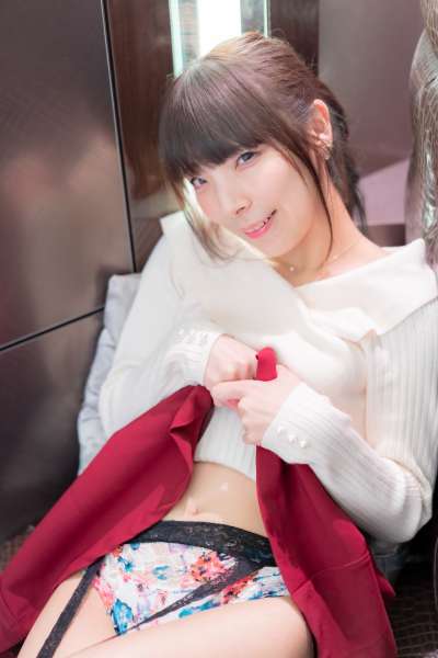 极品黑丝玉足的诱惑