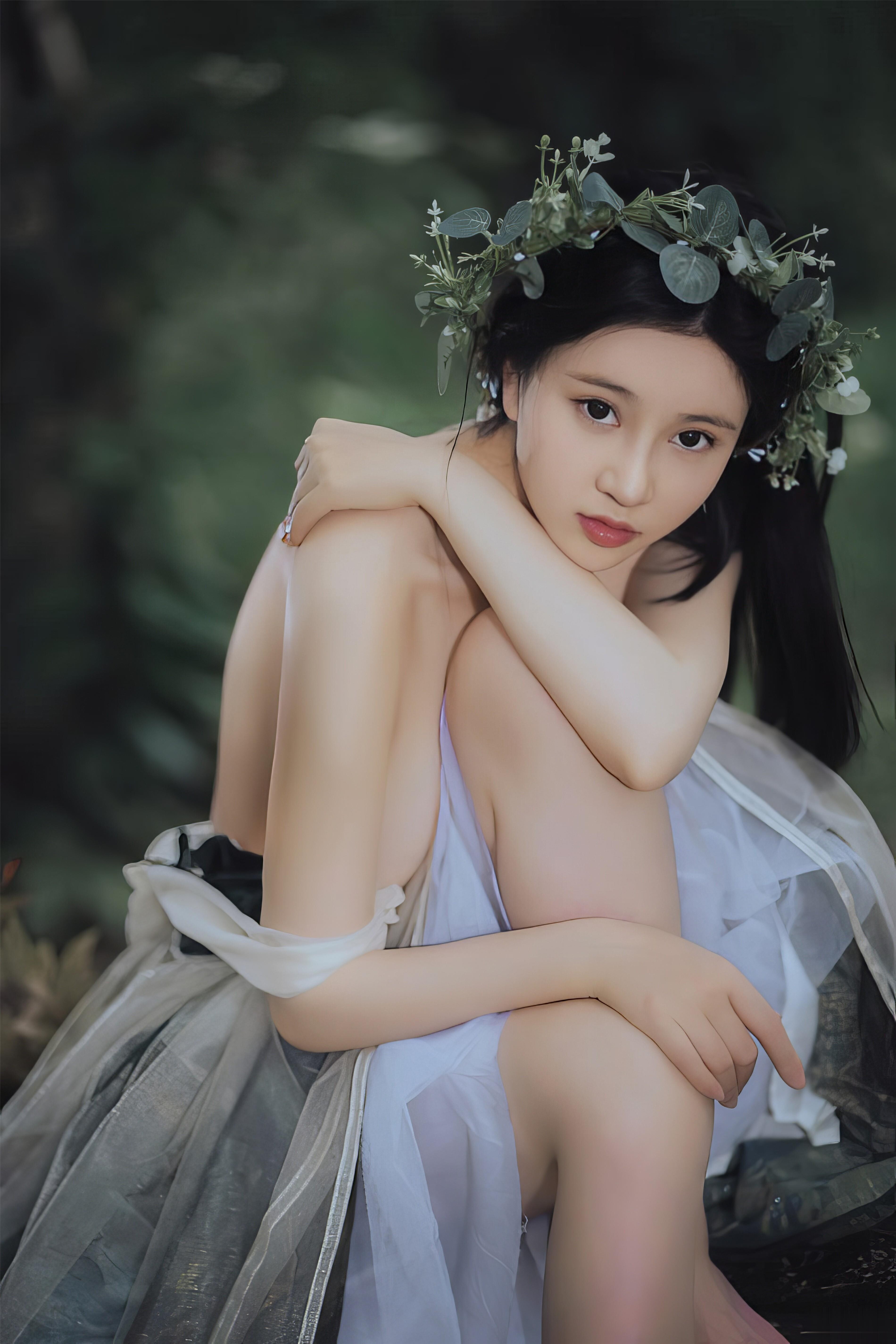 年年 – 爱丽丝仙境