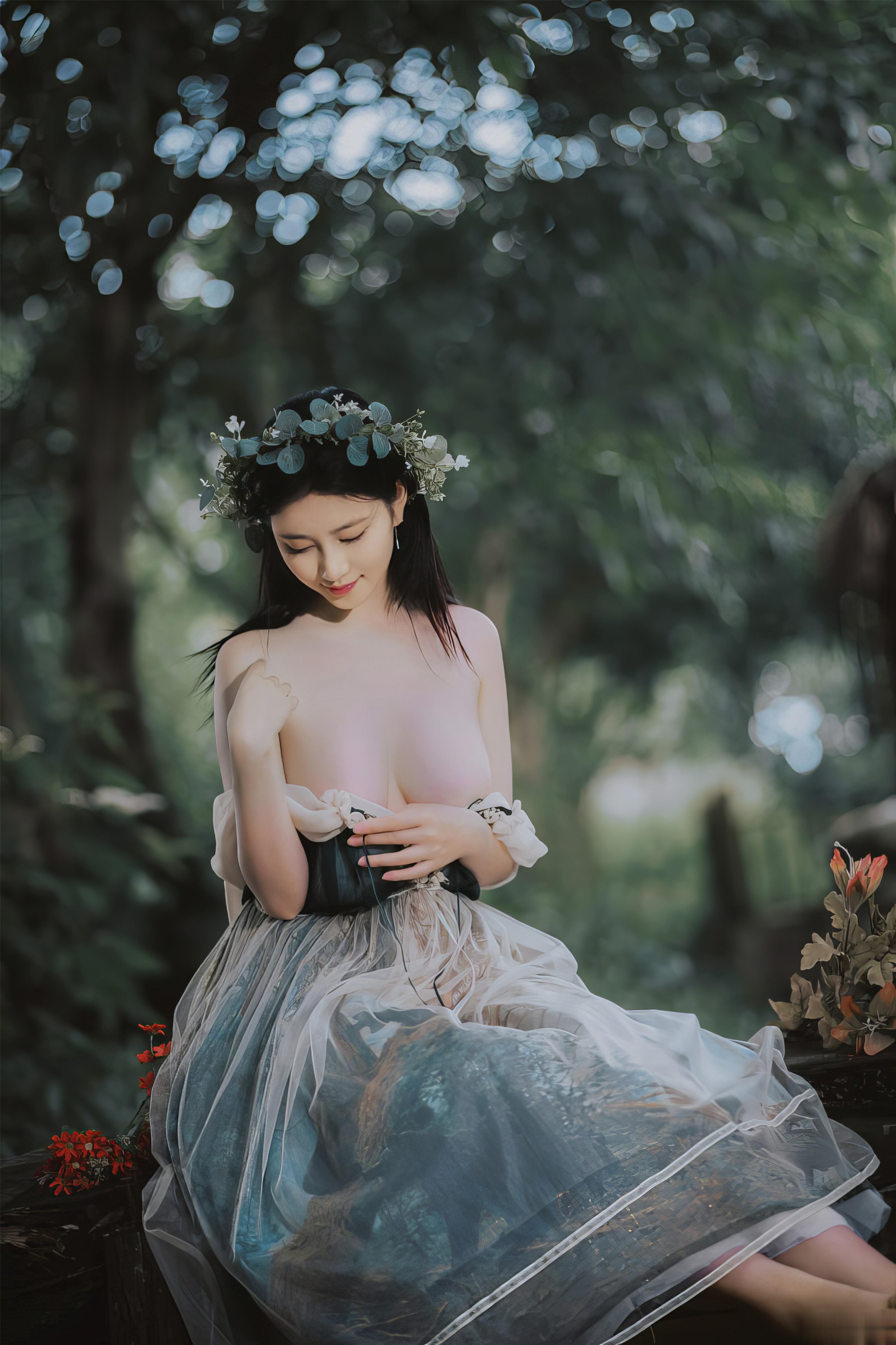 年年 – 爱丽丝仙境