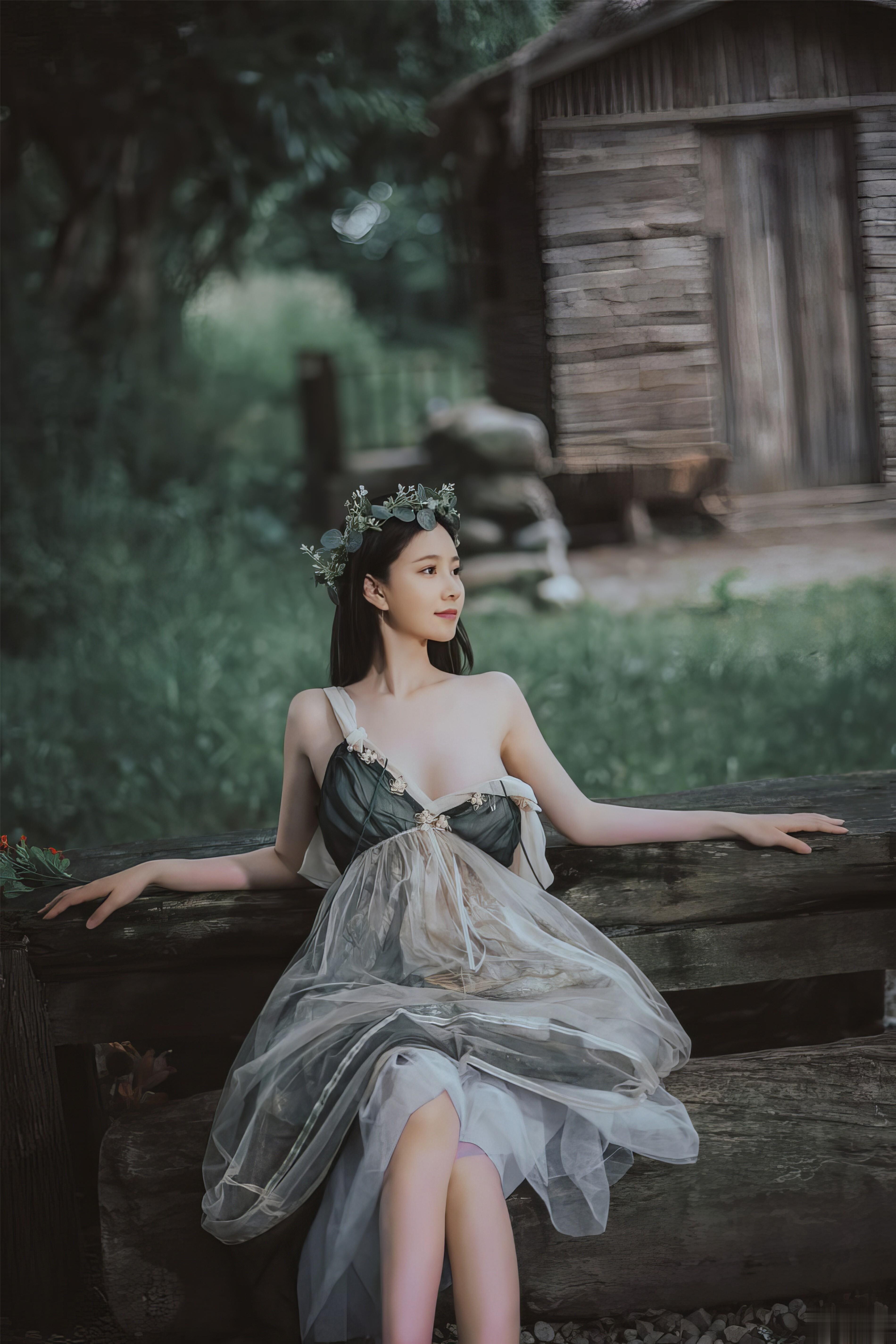 年年 – 爱丽丝仙境