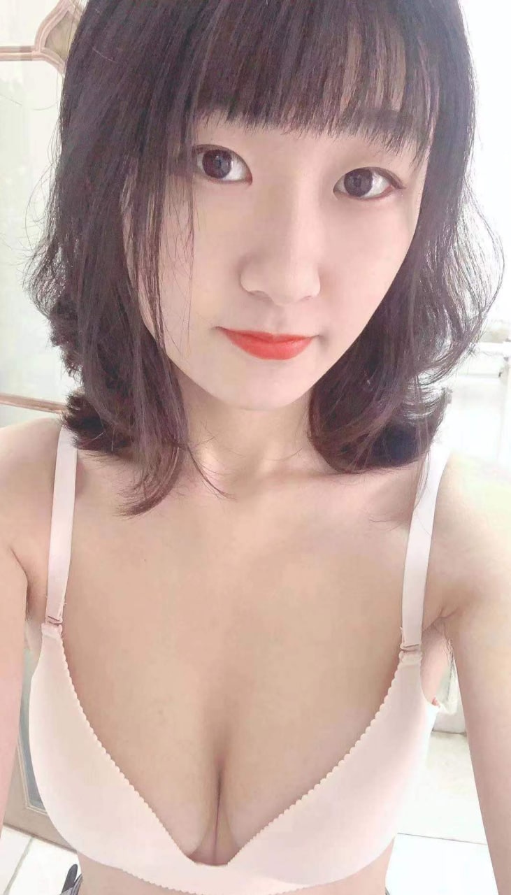 人前光鲜亮丽，人后风骚至极