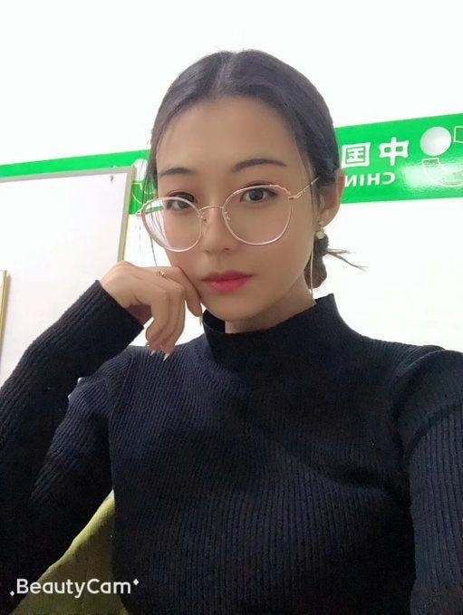 人前光鲜亮丽，人后风骚至极