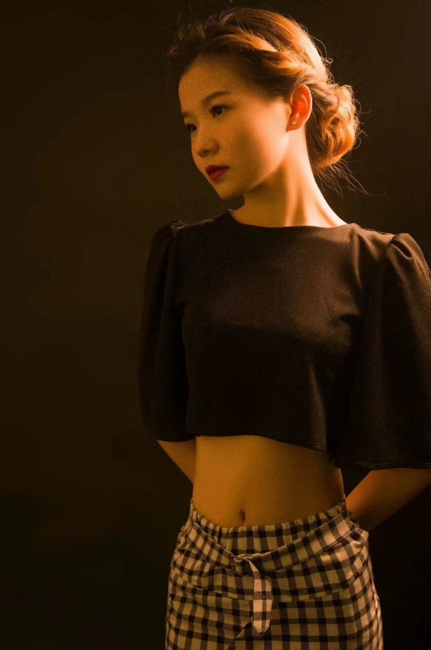 人前光鲜亮丽，人后风骚至极