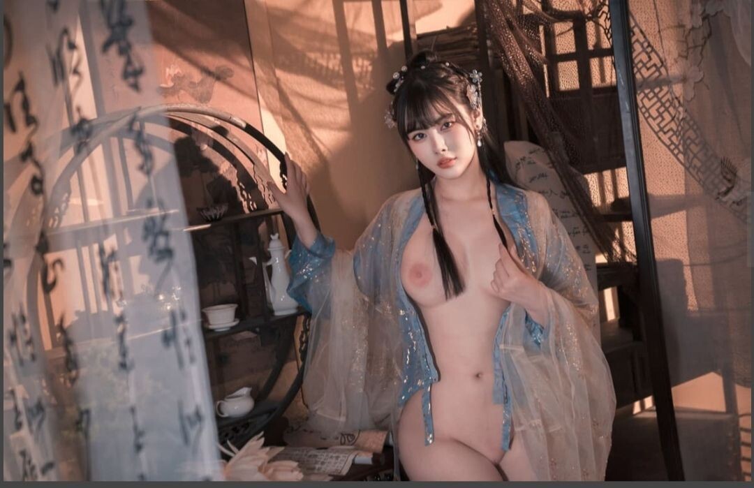 人前光鲜亮丽，人后风骚无比