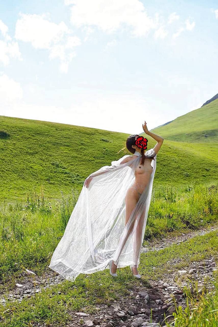 人前光鲜亮丽，人后风骚无比