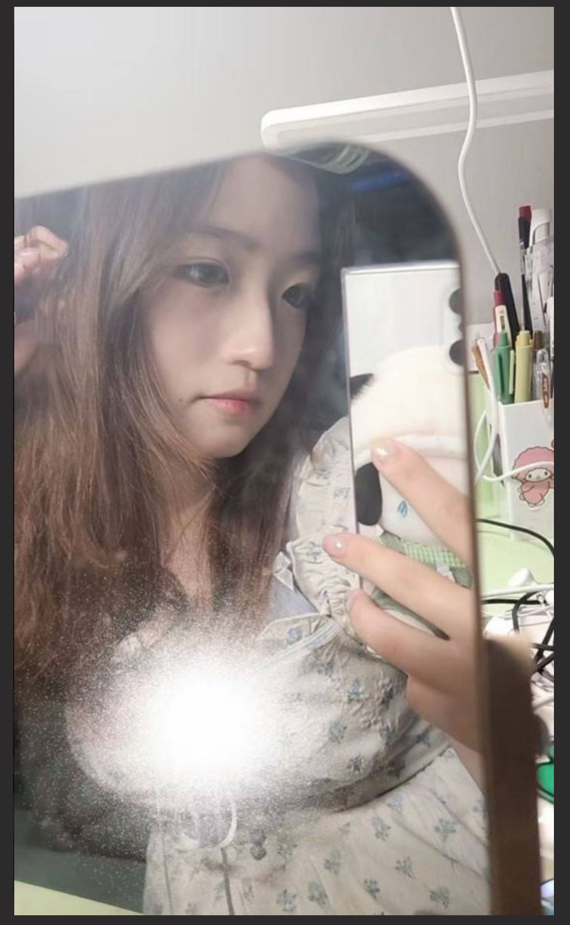 柳州职业技术学院韦闫妮被学长PUA放学带去开房玩3P