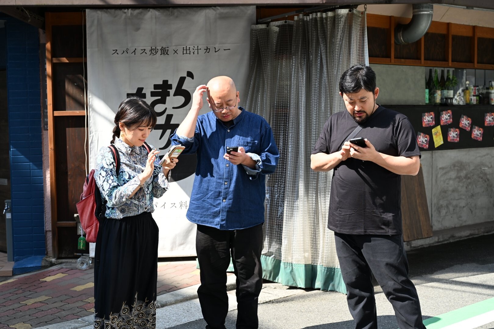 寺庙主持开直播 聘用女仆 组建女团引流 无人机迎佛会