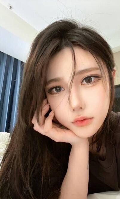 抖音55W粉丝颜值反差婊DJ露脸3P流出