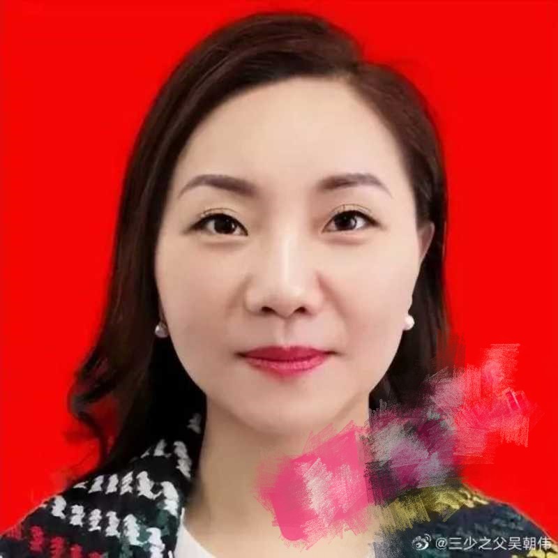 湖南女干部李小琼 为招商引资两年开房400多次 甚至还有人为其作诗一首!