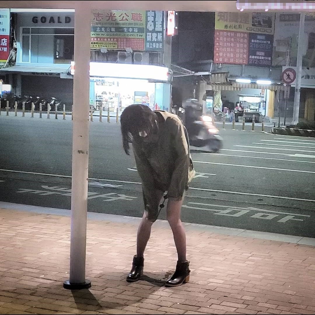 ⚡浣肠潮喷⚡新奇刺激小闷骚型小可爱，当街浣肠潮喷露出，调教肛塞尾巴束缚，跳蛋控制潮吹漏尿 高潮颤挛
