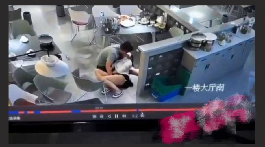 武汉汪洋烧烤瓜 情侣在一楼大厅 当众抠逼舌吻 无忌他人简直炸裂！