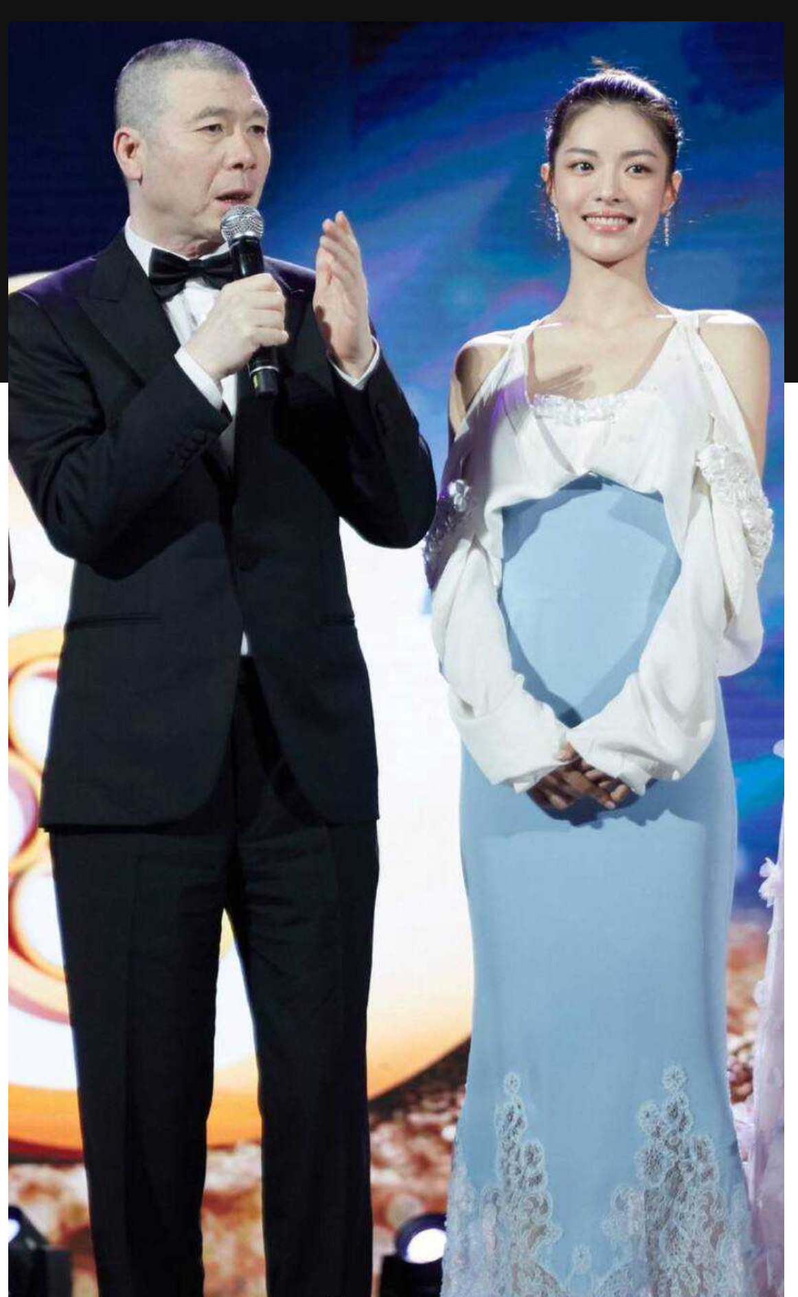 内娱女演员钟楚曦金鸡奖后台化妆冲上热搜，随之黑料被扒 与冯小刚同游澳门，且私生活混乱出轨