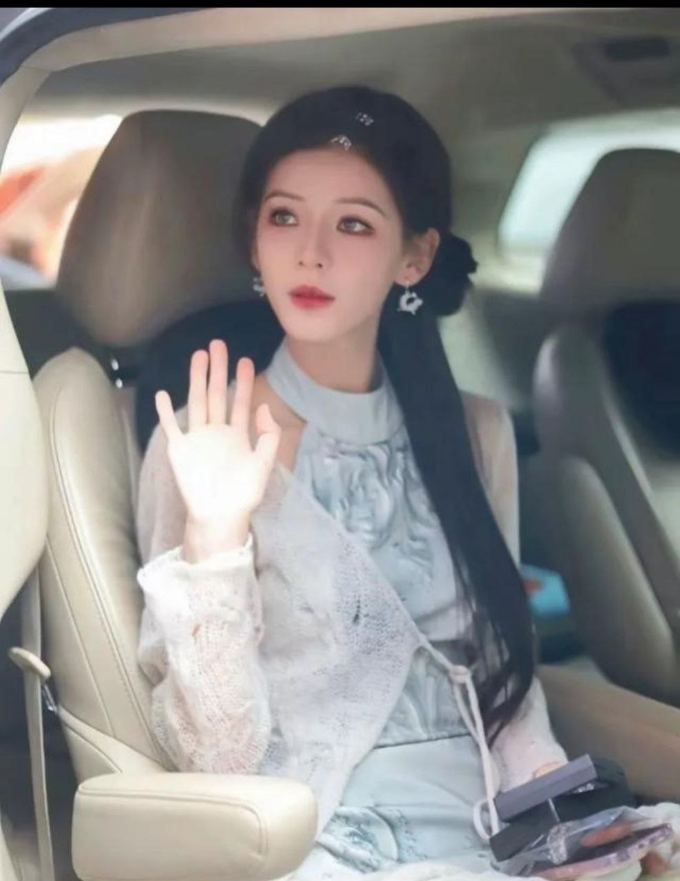 张予曦隐私被泄露 知名女星张予曦诱导粉丝陪睡交换 被偷拍不雅视频 ！
