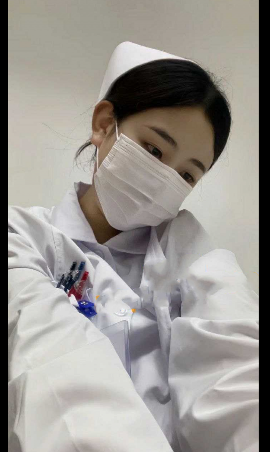 沈阳医科大学附属医院 卢欣林与炮友车震视频遭曝光！极限反差的小护士操逼操出天际～