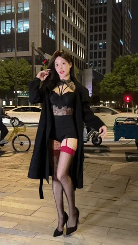 【门事件】 世界体操冠军❤️吴柳芳❤️被爆出退役后做擦边女主播，还被曝出早期直播事故走光视频！