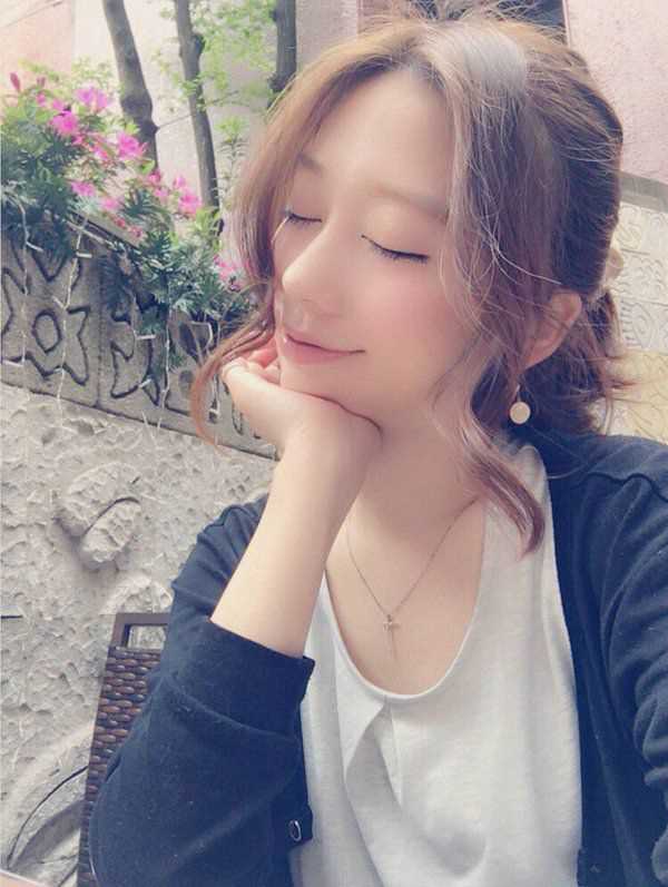 女秘书的第一次(最新)