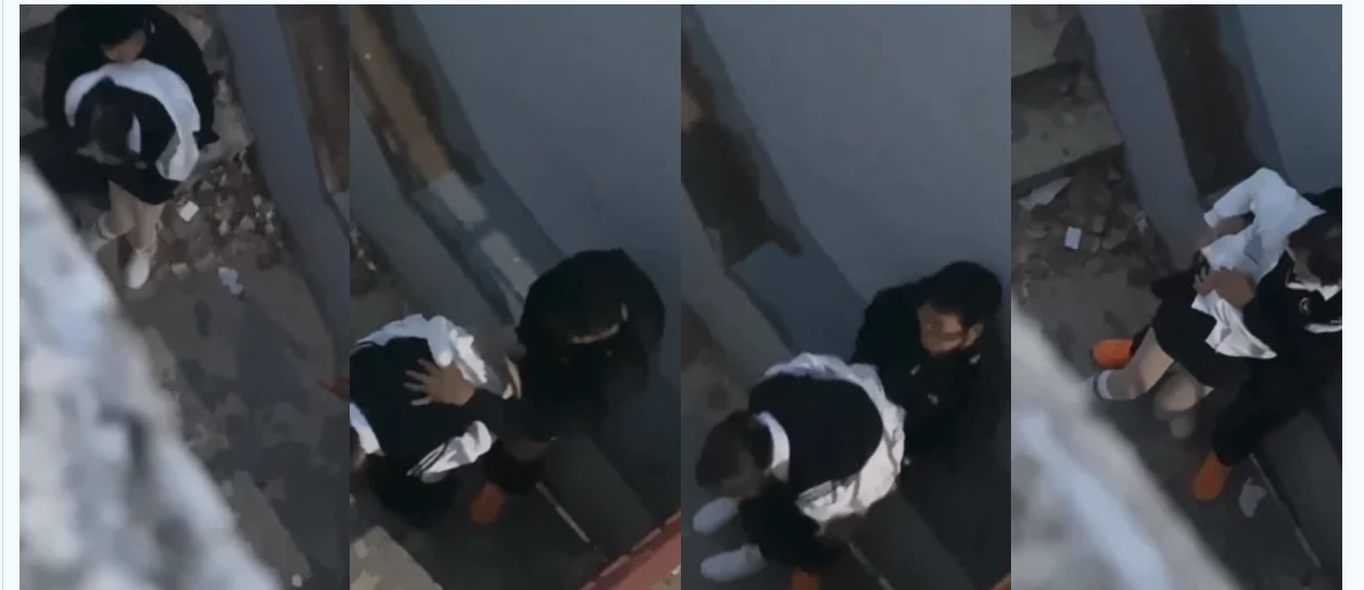 【某某门事件】吃瓜！青岛XX技师学院❤️小情侣校园角落脱裤子抠逼被偷拍！