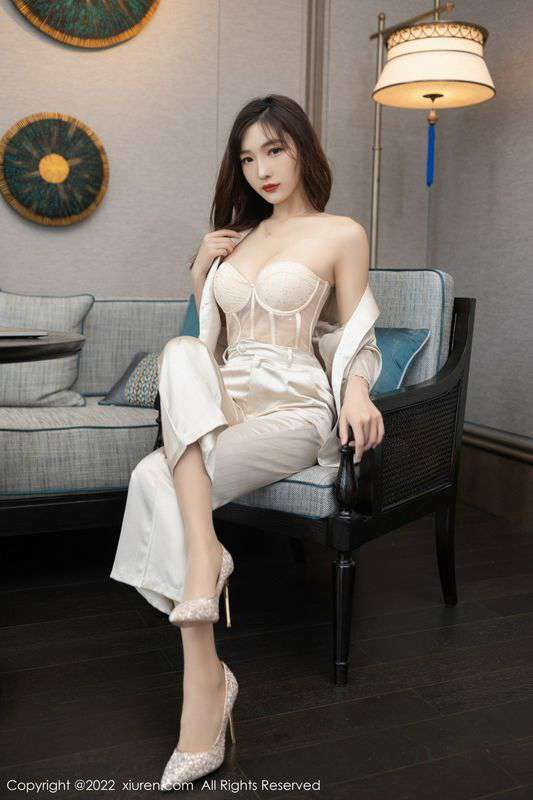 不爱穿内裤的老板娘(最新)