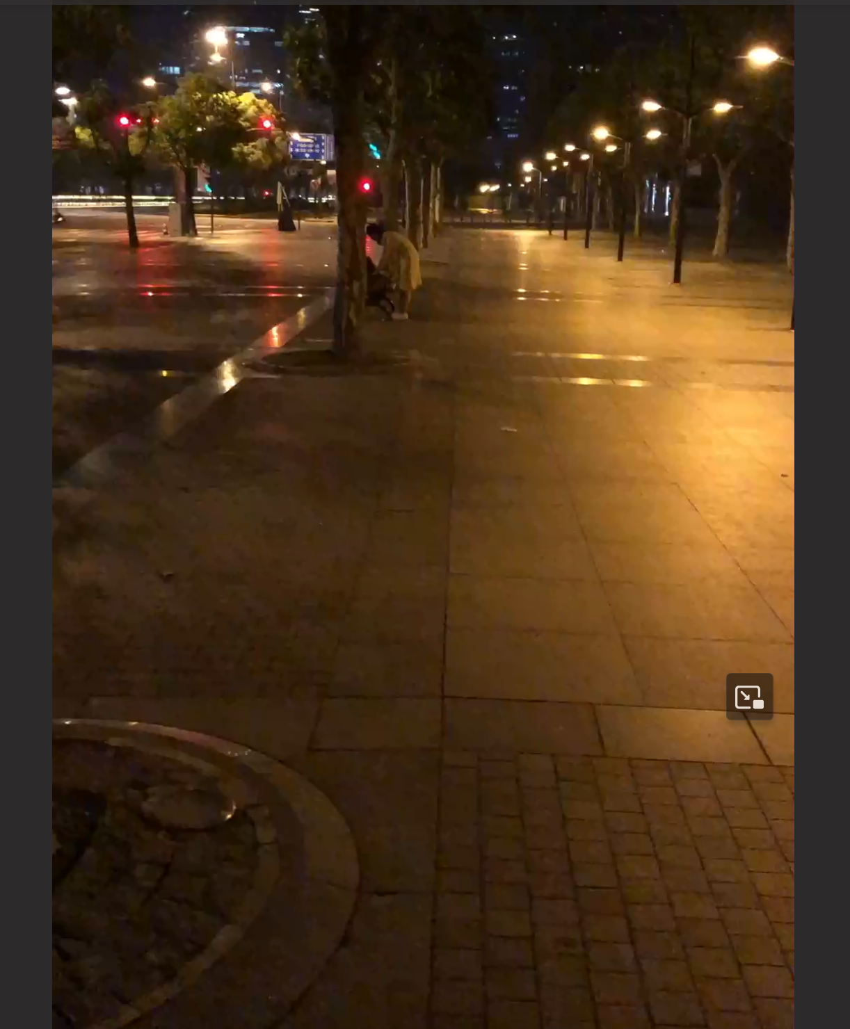 上海交易所何麦伢与高管男友私拍泄漏 反差形象人尽皆知！