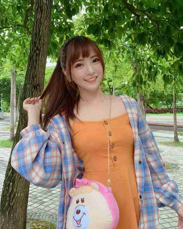 对女太妹逼做乳交还做爱(最新)