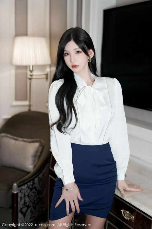 强上了酒醉昏睡的美女老师、新来的美女老师(最新)