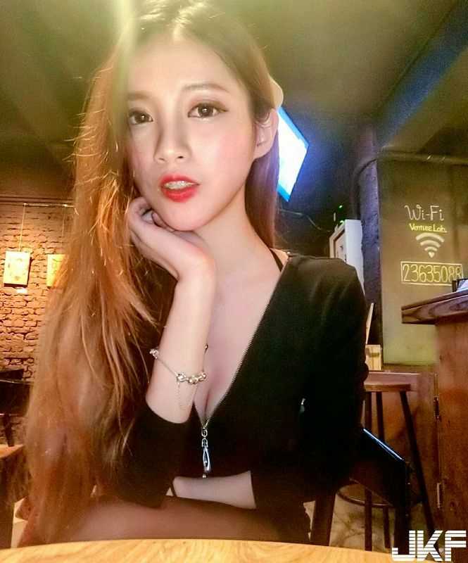 刺激的26小时人妻(最新)