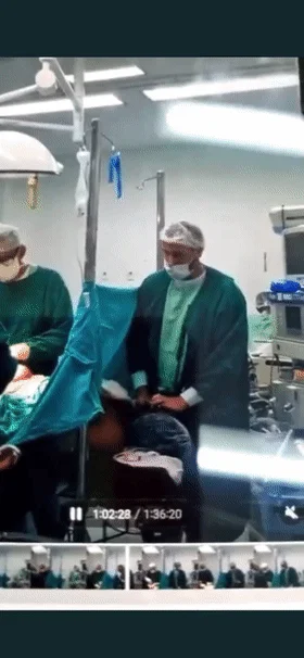 ❤️猎奇❤️妇麻醉剖腹产子，麻醉师竟掏出鸡巴塞入产妇口中进行性侵！