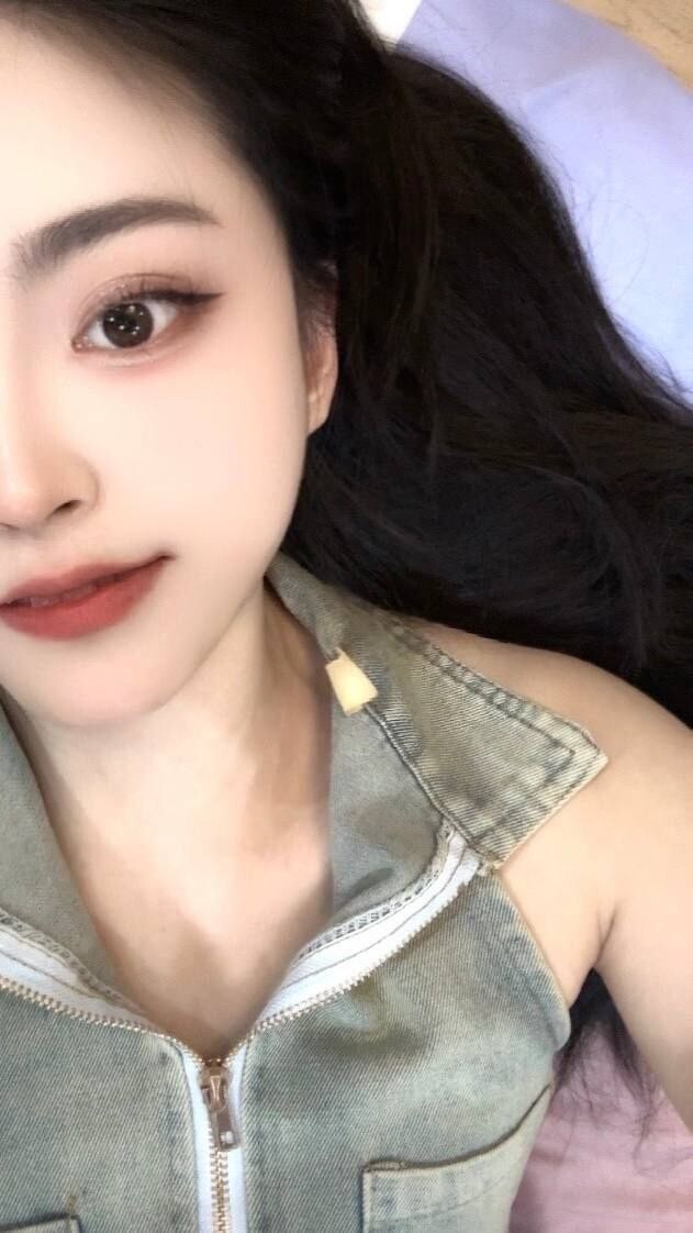 成都兔兔 成外围精神小妹露脸性爱啪啪泄密流出