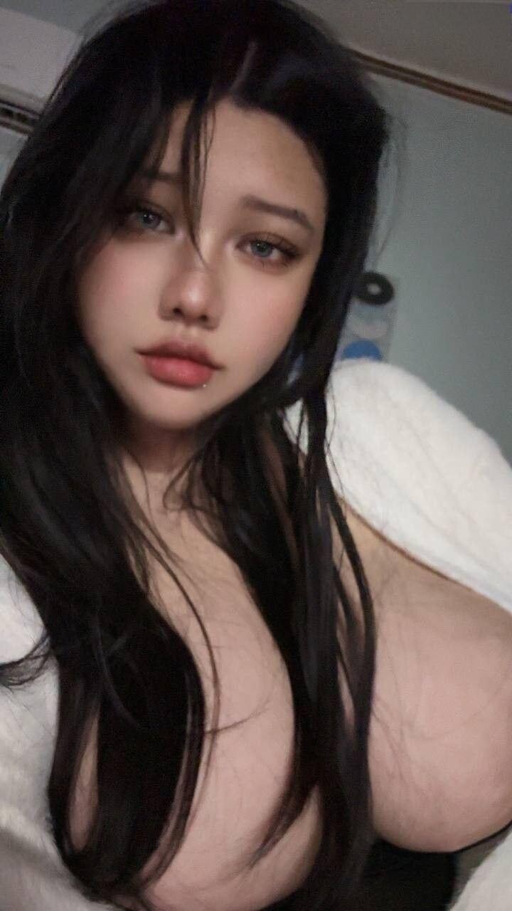 七夜千寻 极品童颜巨乳反差母狗性爱啪啪泄密