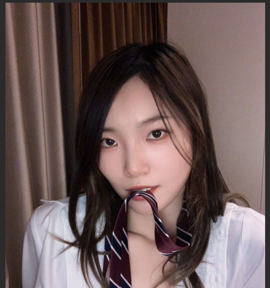 湖南大学外语学院徐菲 和校外超市老板约炮被老板娘发现！流出视频全校疯传～