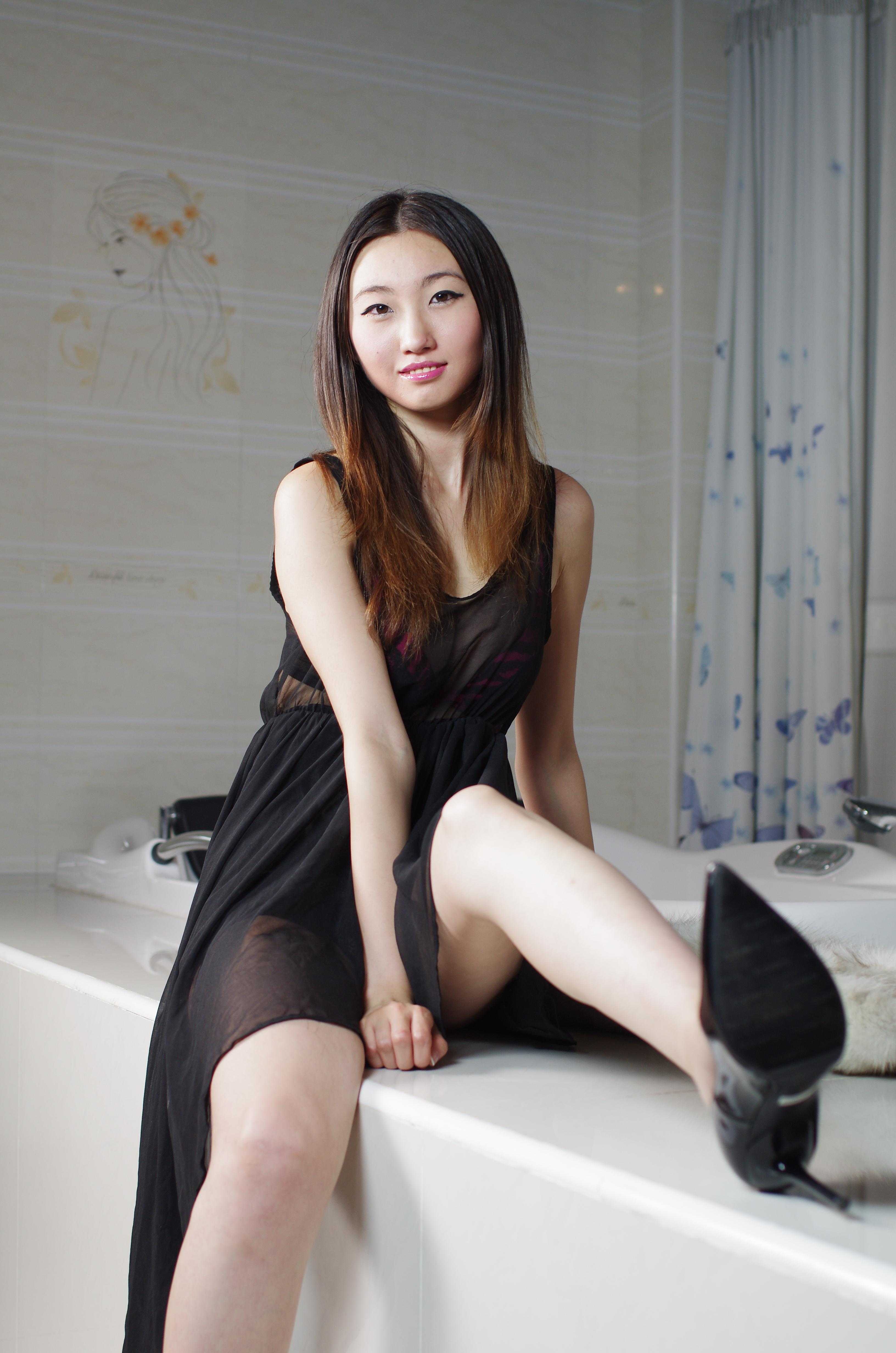 少妇脱了衣服就是完美