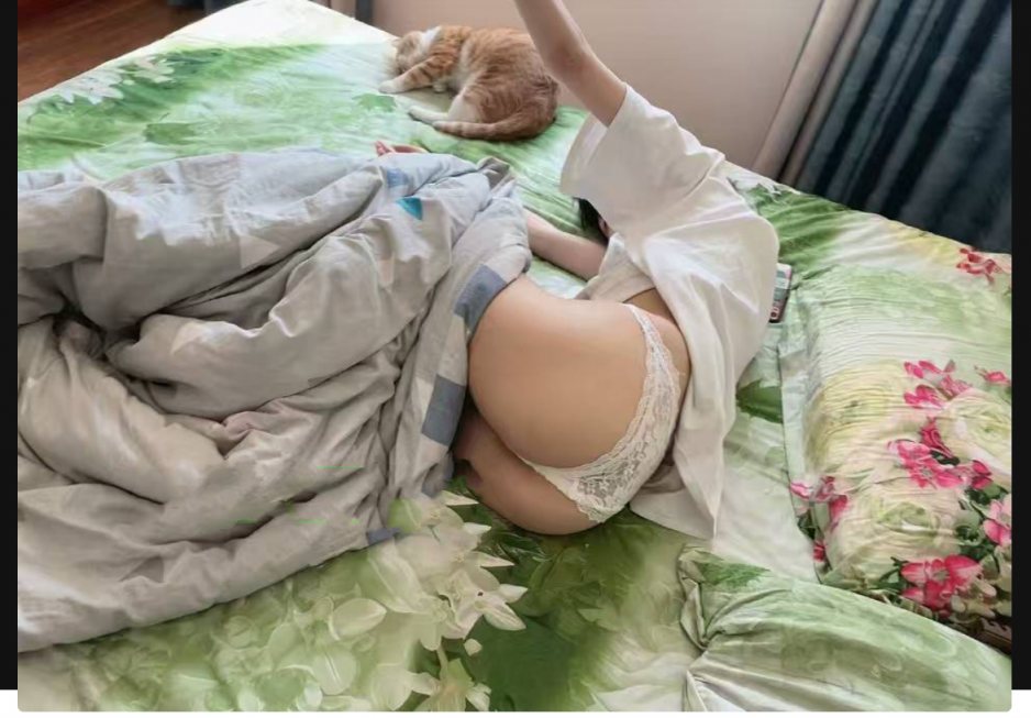 青岛985高校女研究生张桐雨被丑男金主包养 丑男曝光张桐雨北调教性爱不雅视频