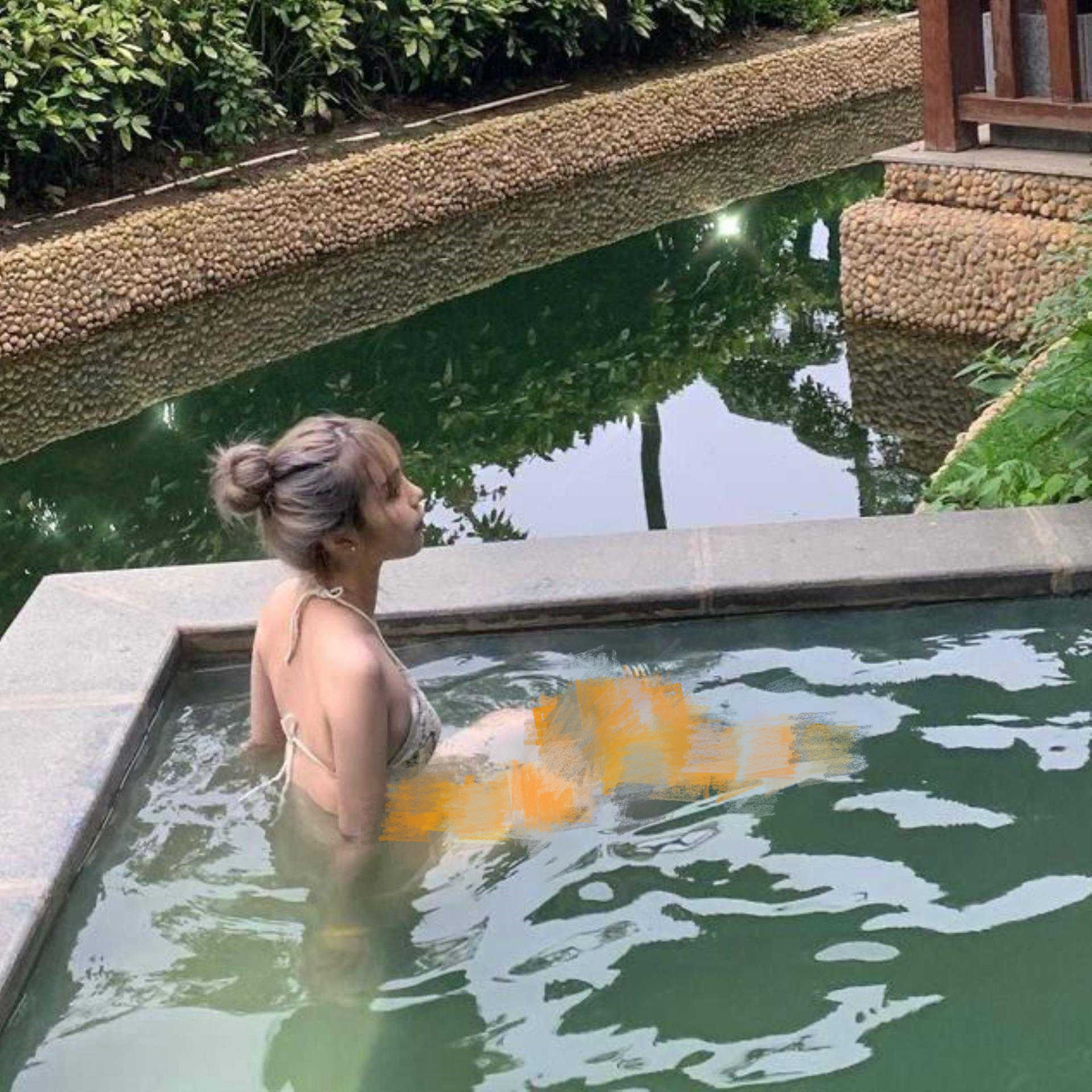 曝光上海浦东反差婊李思彤 下海做高端伴游 被金主爸爸无情的调教！