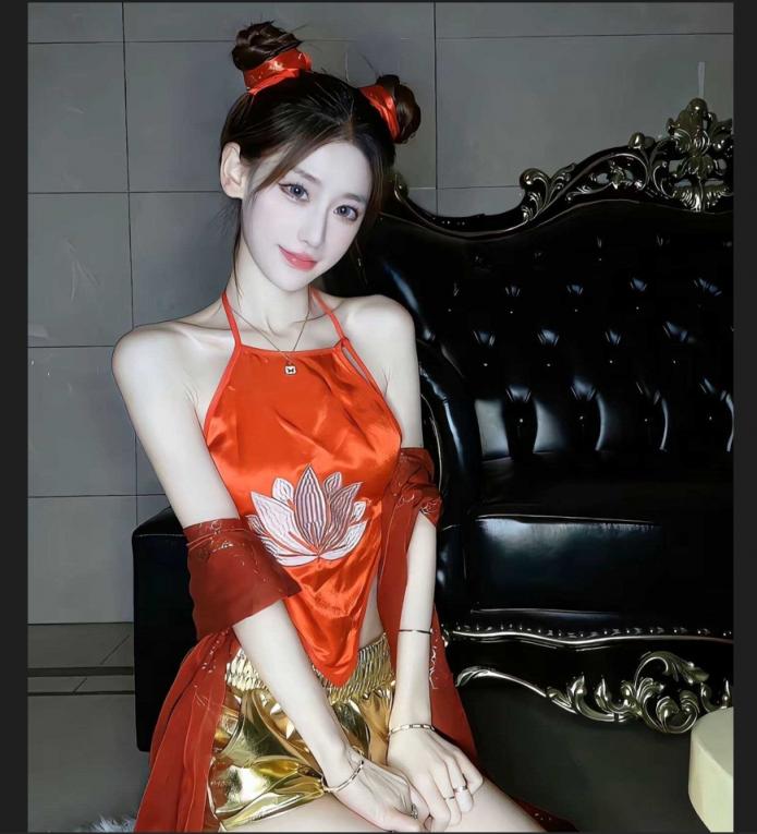 哪吒之淫娃降世～红衣魔童 袒胸露腿另类刺激！高颜值妹子cos红衣哪吒，露乳秀长腿，妖娆多姿