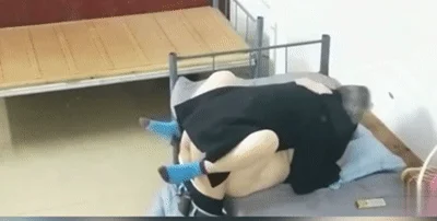 ❤️猎奇❤️养老院大爷和大妈的爱情故事，超爽偷情啪啪，激情十足，大战刺激，爽翻天！