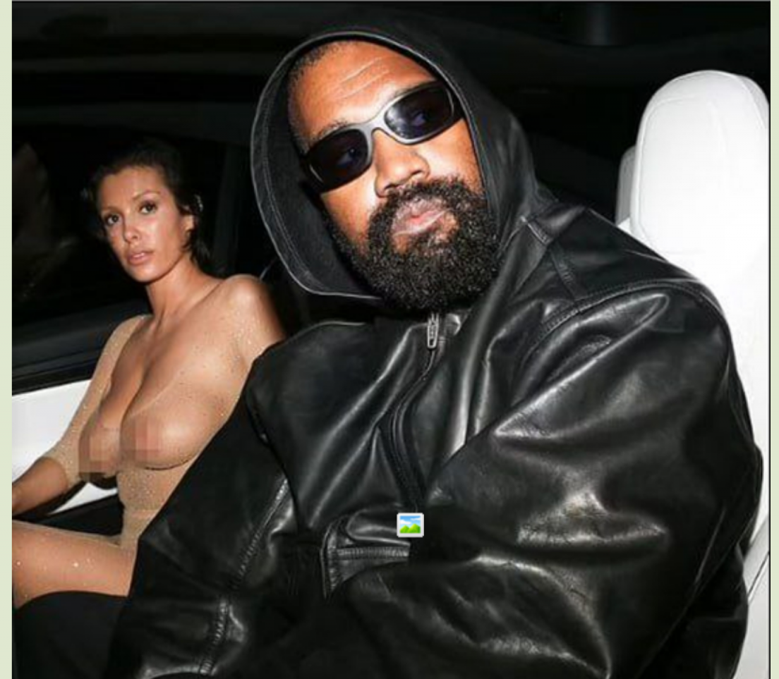侃爷性奴之Kanye的妻子比安卡Bianca，格莱美颁奖典全裸大秀身材，身穿透明服装，露出胸部！