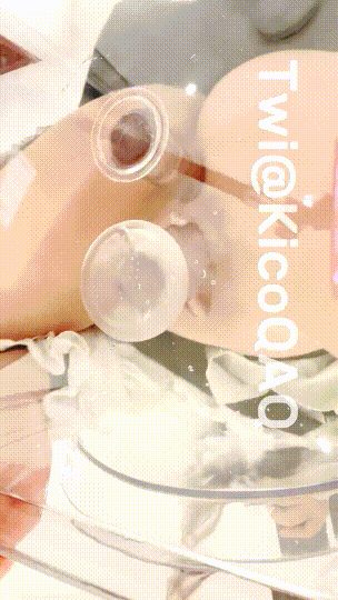 白虎一线天馒头逼，推特福利姬KicoQAQ各种道具，花式自慰双通，小母狗属性拉满