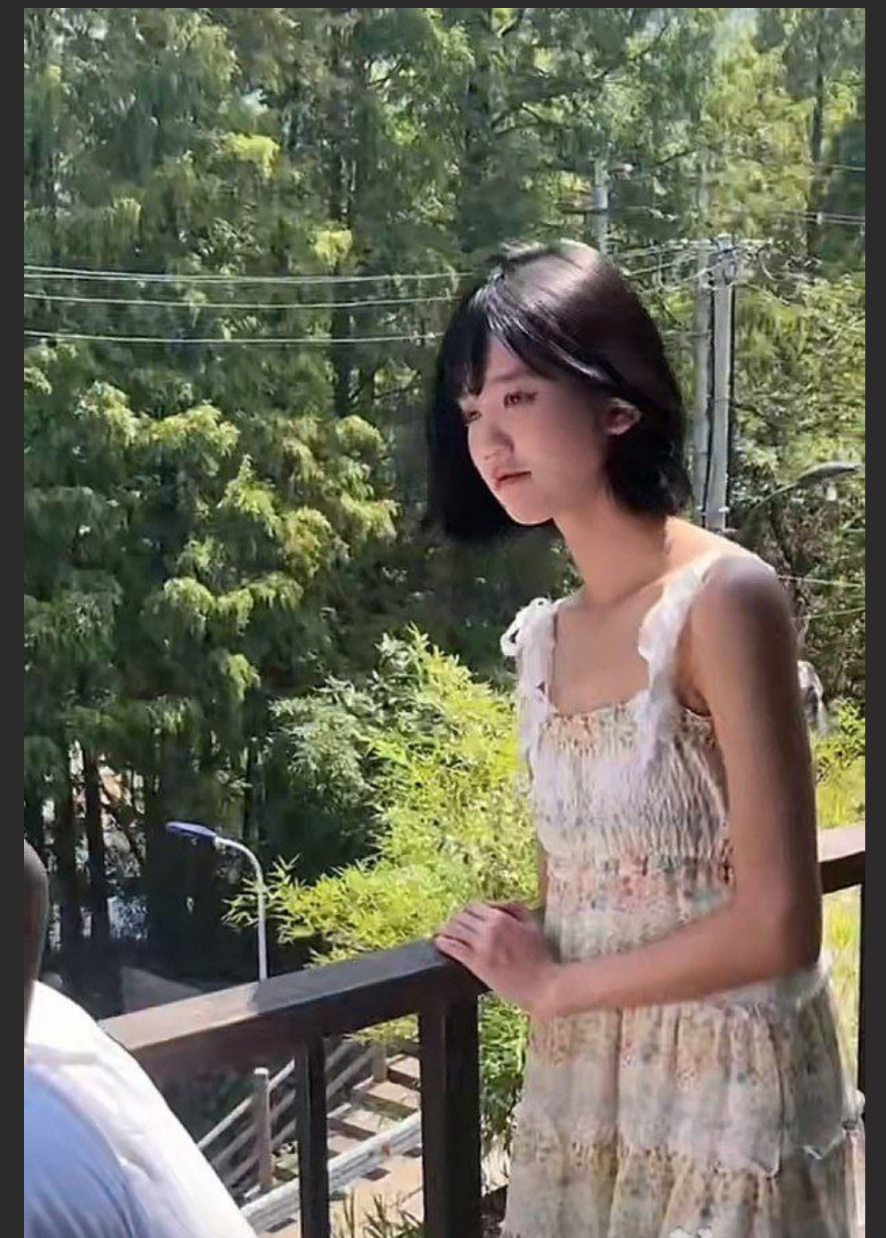 抖音纯欲天花板痱子哭哭恋情破裂私密视频流出！10分钟独家完整版～聊天记录的只是节选