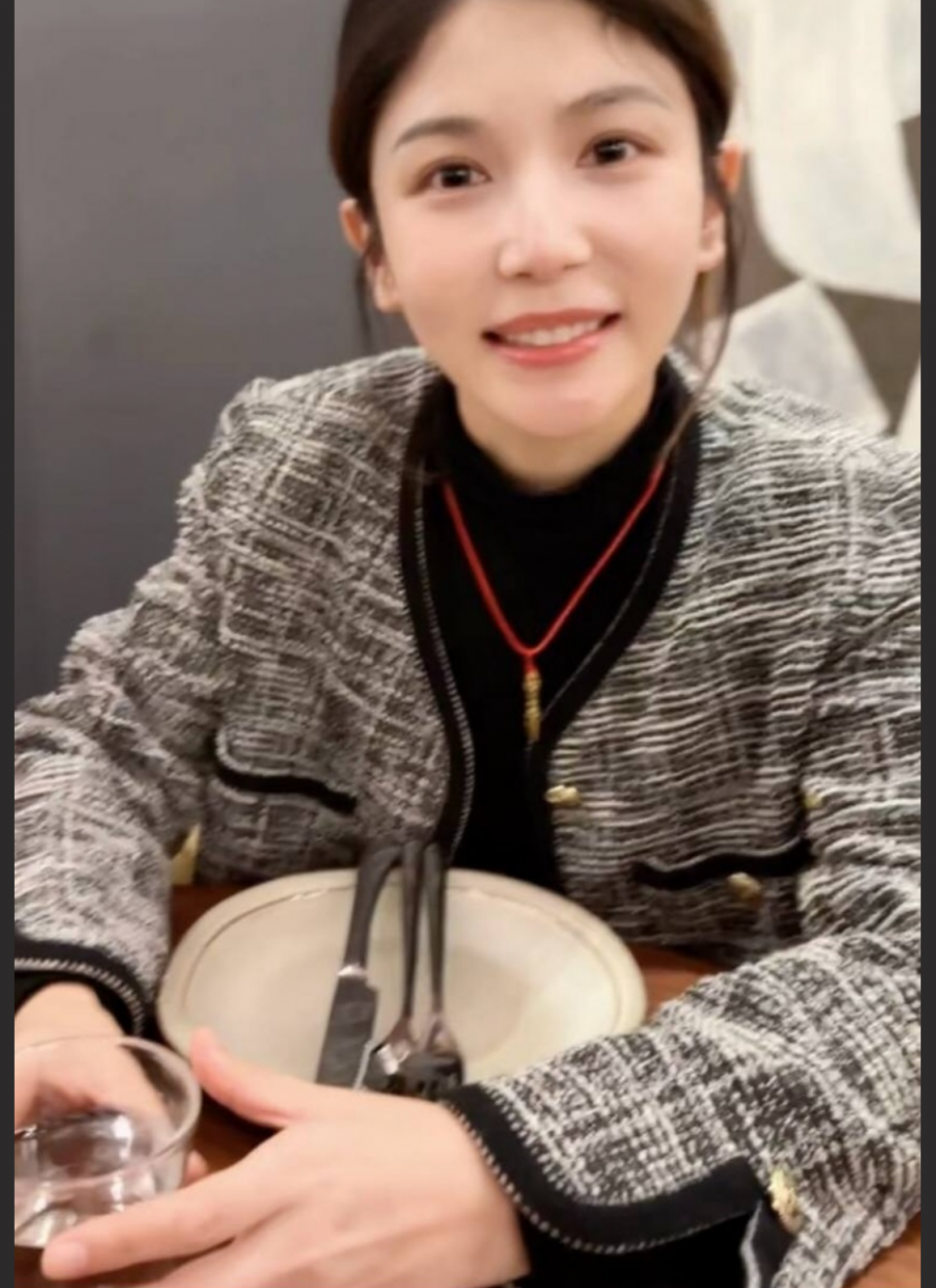 山东女子举报丈夫 医科大学副教授许铎 妻子生产时出轨女学生