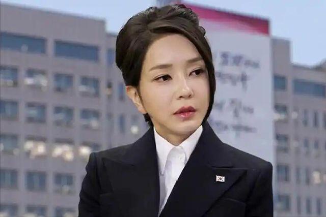 尹锡悦妻子金建希：40岁嫁年长12岁丈夫，身为第一夫人争议不断